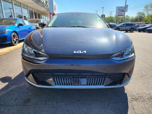 2022 Kia EV6 Wind