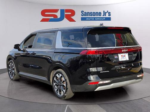 2024 Kia Carnival EX