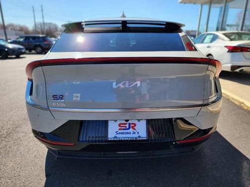 2022 Kia EV6 Wind