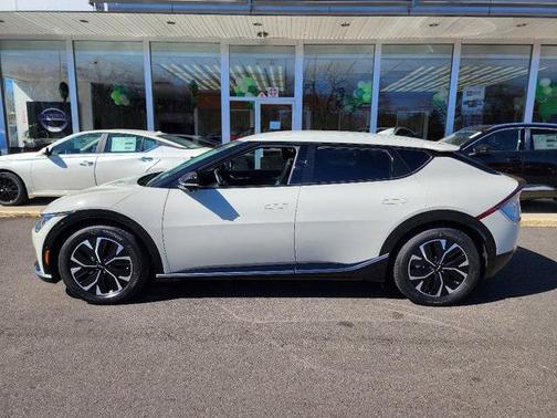 2022 Kia EV6 Wind