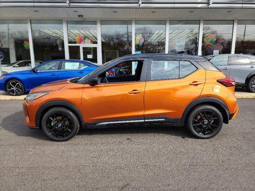 2024 Nissan Kicks SR