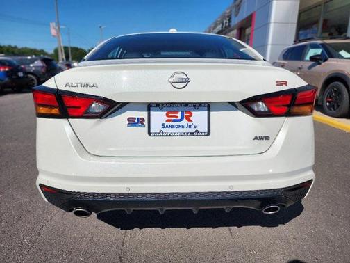 2024 Nissan Altima SR Intelligent AWD