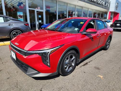 2025 Kia K4 LXS
