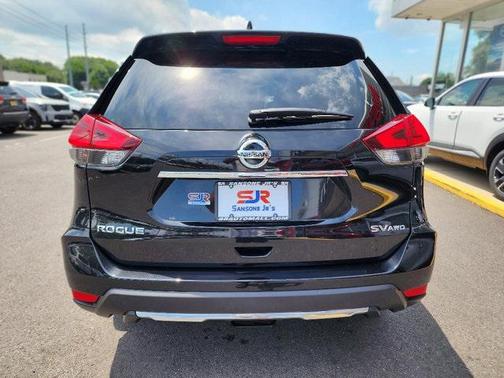 2018 Nissan Rogue SV