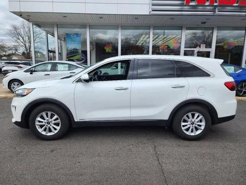 2019 Kia Sorento LX