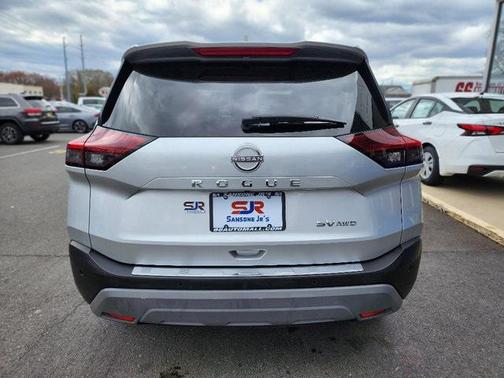 2022 Nissan Rogue SV
