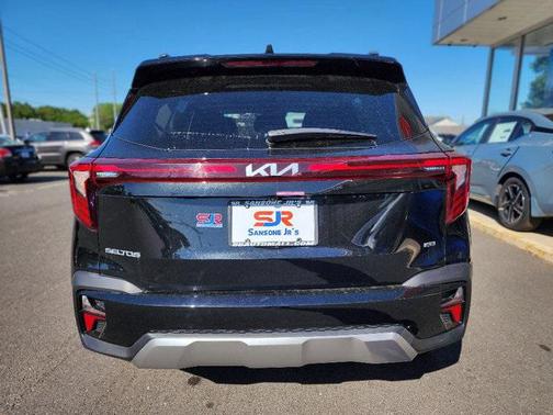 2024 Kia Seltos EX