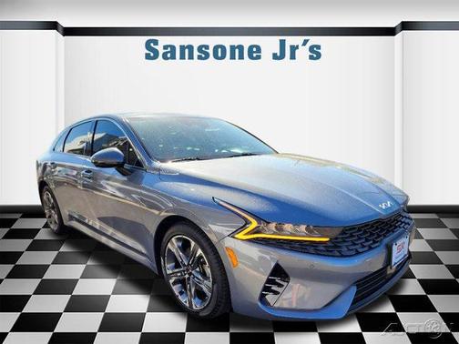 2022 Kia K5 EX