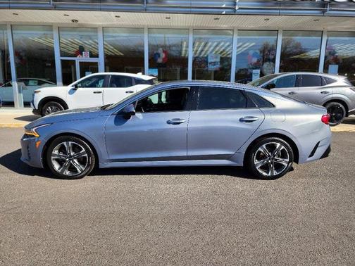 2022 Kia K5 EX