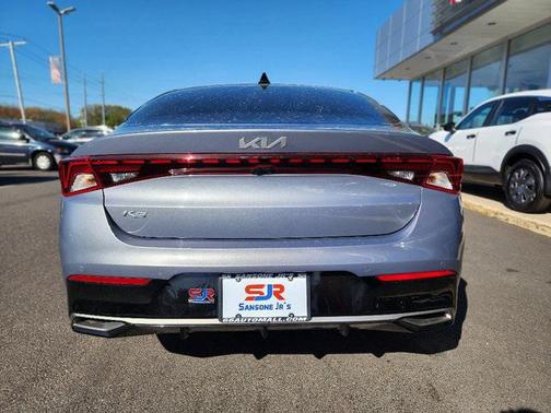 2022 Kia K5 EX