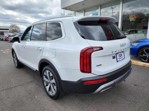 2022 Kia Telluride S