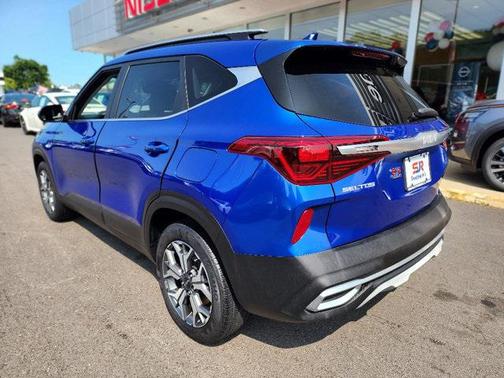 2022 Kia Seltos EX