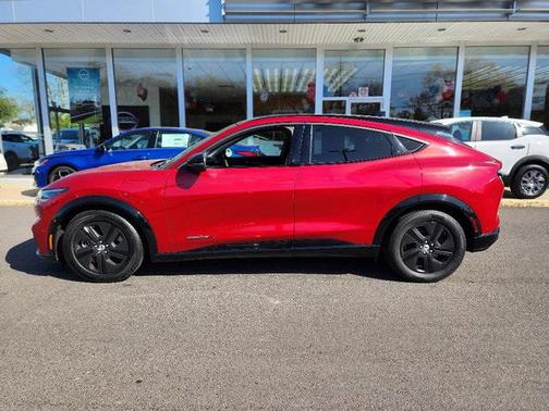 2021 Ford Mustang Mach-E California Route 1