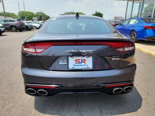 2022 Kia Stinger GT1
