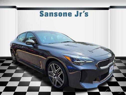 2022 Kia Stinger GT1
