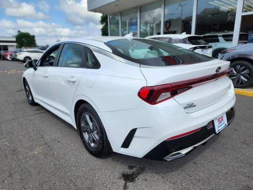 2021 Kia K5 LXS
