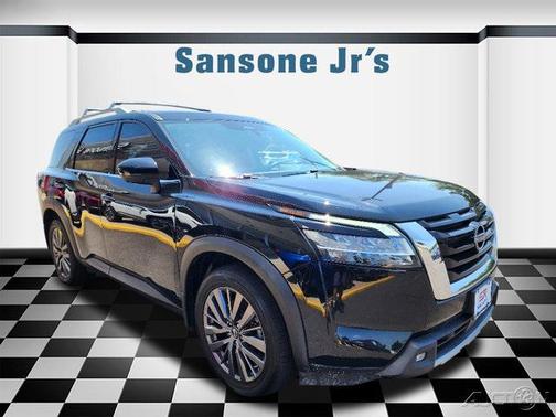 2022 Nissan Pathfinder SL 4WD