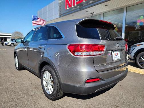 2018 Kia Sorento L