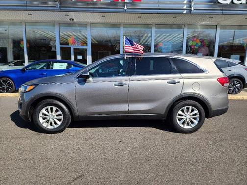 2018 Kia Sorento L