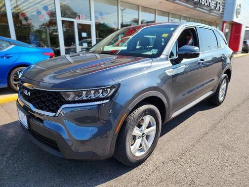 2022 Kia Sorento LX