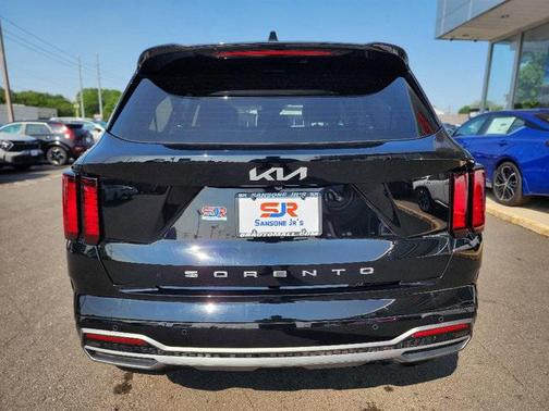 2022 Kia Sorento S
