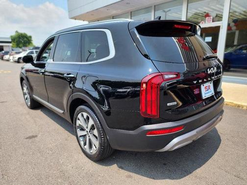 2022 Kia Telluride S
