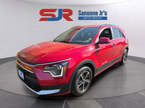 Red 2025 Kia Niro LX