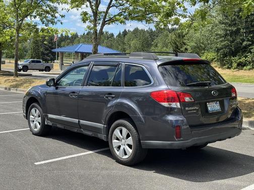 Gray 2012 Subaru Outback 2.5i Premium