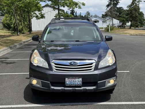 Gray 2012 Subaru Outback 2.5i Premium