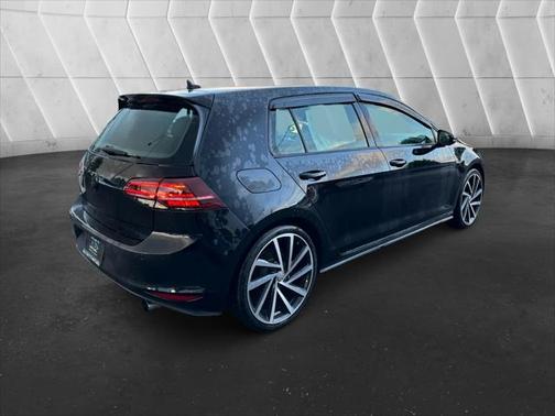 2016 Volkswagen Golf GTI 2.0T S 4-Door