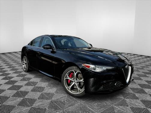 2018 Alfa Romeo Giulia Ti Lusso