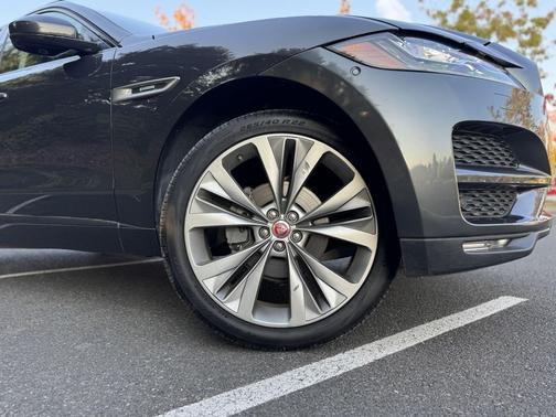 Gray 2018 Jaguar F-PACE 25t R-Sport