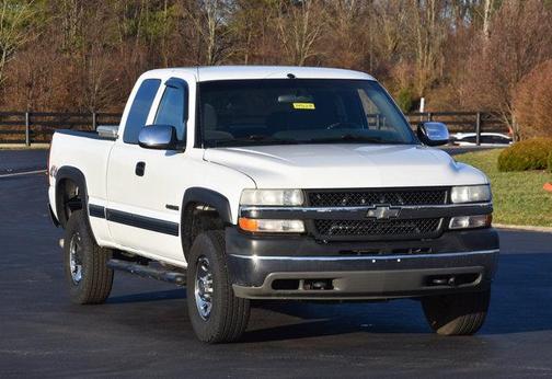 2001 Chevrolet Silverado 2500 LS H/D Extended Cab