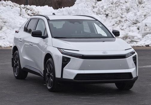 2026 Toyota bZ XLE Plus