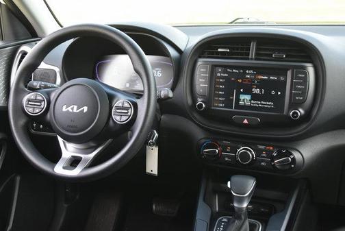 2024 Kia Soul LX
