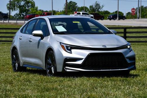 Classic Silver Metallic 2025 Toyota Corolla SE