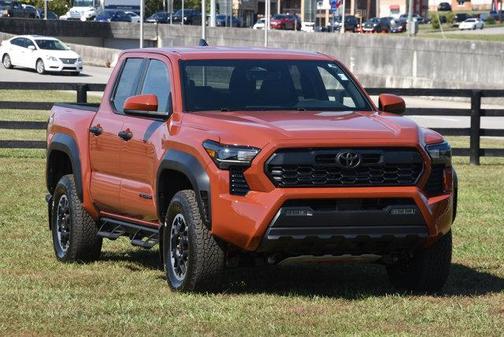 2025 Toyota Tacoma TRD Off Road