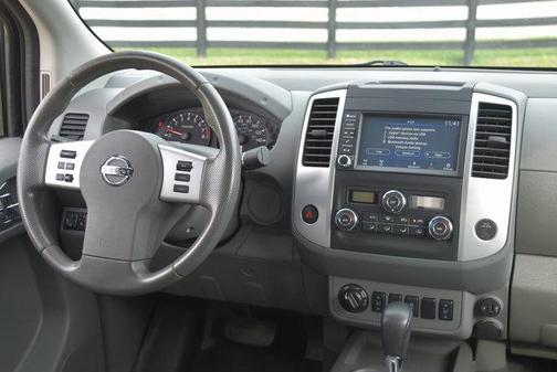 2021 Nissan Frontier SV