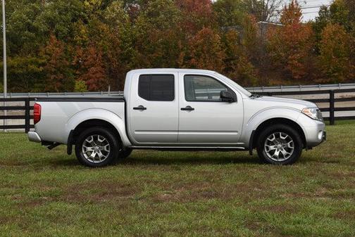 2021 Nissan Frontier SV