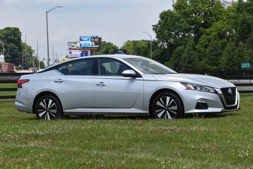 2021 Nissan Altima 2.5 SL