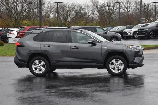 2020 Toyota RAV4 Hybrid XLE