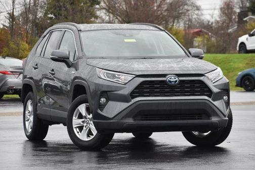2020 Toyota RAV4 Hybrid XLE