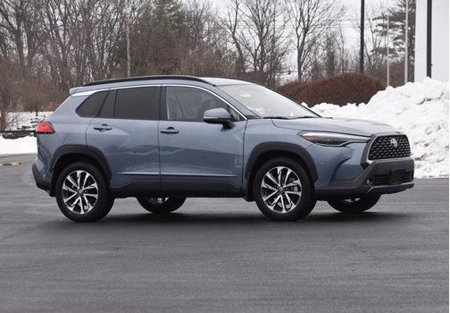 2023 Toyota Corolla Cross XLE