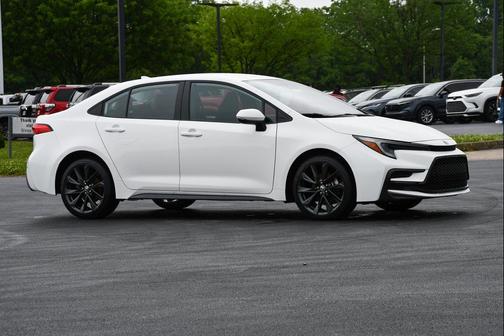 Ice 2025 Toyota Corolla SE