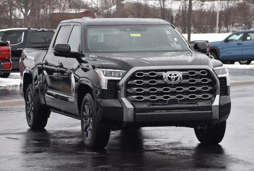 2025 Toyota Tundra Hybrid Platinum