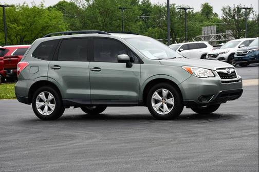 Jasmine Green Metallic 2015 Subaru Forester 2.5i Premium