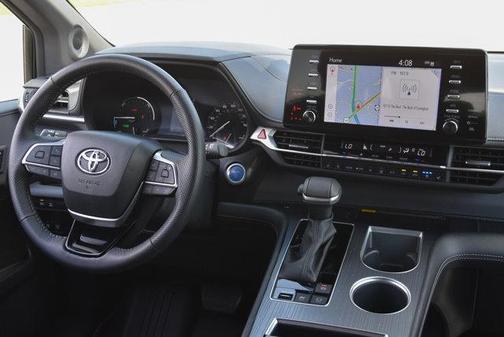 2023 Toyota Sienna XSE 7 Passenger