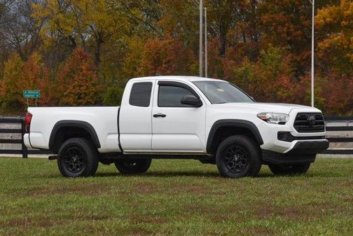 2019 Toyota Tacoma SR