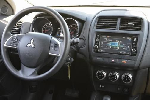 2023 Mitsubishi Outlander Sport 2.0 ES