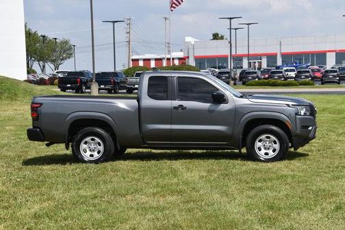 2023 Nissan Frontier S